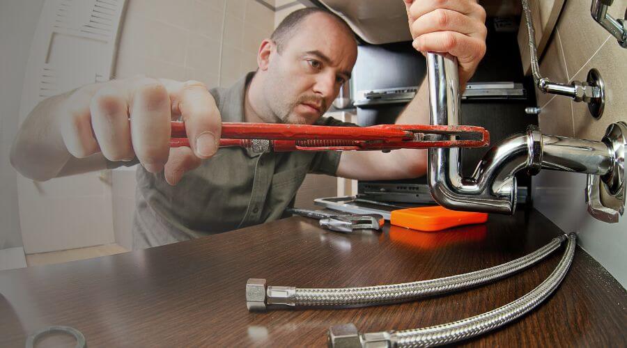 Expert burst pipe repair services in Tunnelton, WV